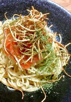 スモークサーモンとナッツオイルパスタ-レシピのメイン写真