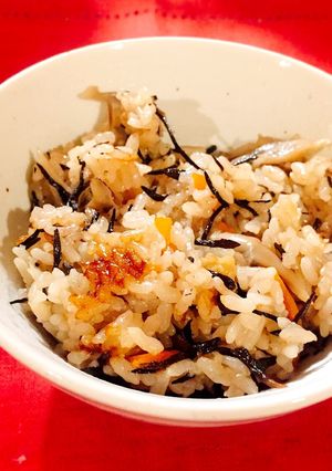 子どもも喜ぶ我が家の炊き込みご飯♡-レシピのメイン写真