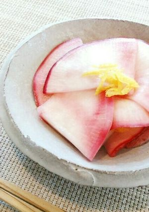 ☆赤カブの甘酢♪柚子風味漬け☆-レシピのメイン写真