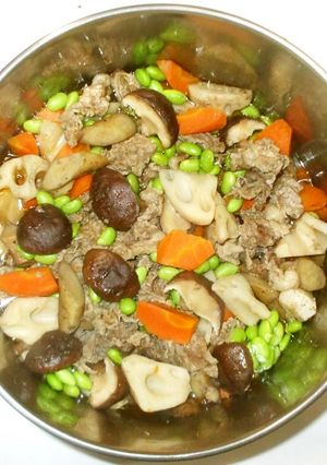 根菜の煮物♪簡単蓮根牛蒡人参と牛肉の煮物-レシピのメイン写真
