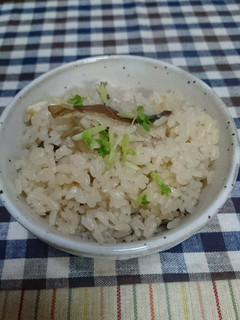 婆ちゃんの椎茸と京揚げの炊き込みご飯-レシピのメイン写真