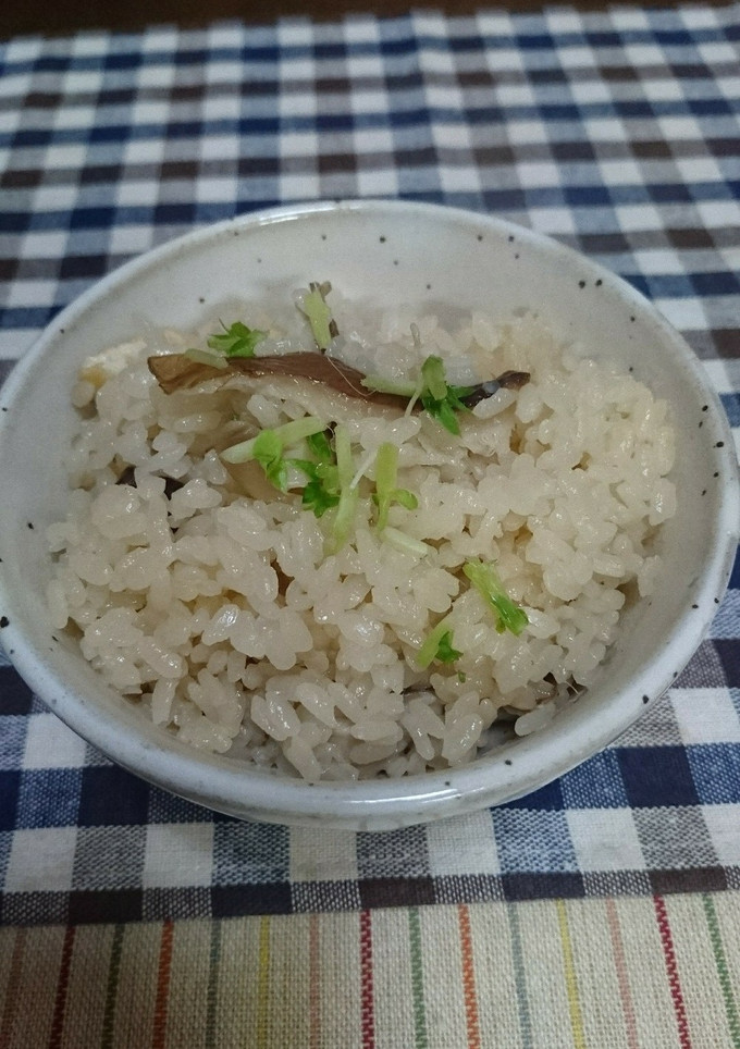 婆ちゃんの椎茸と京揚げの炊き込みご飯-レシピのメイン写真