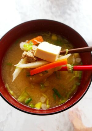 豆腐と野菜の豚汁-レシピのメイン写真