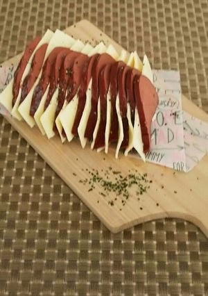 レバーの燻製とスライスチーズのオードブル-レシピのメイン写真