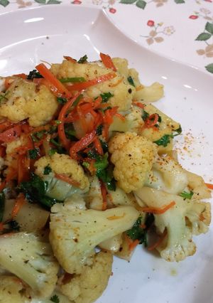 カリフラワーのスパイシーオリーブ油炒め-レシピのメイン写真