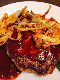 きのこソースのハンバーグ-レシピのメイン写真