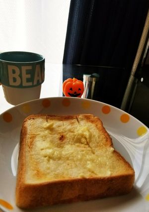 簡単だけど贅沢！！チーズケーキ風トースト-レシピのメイン写真