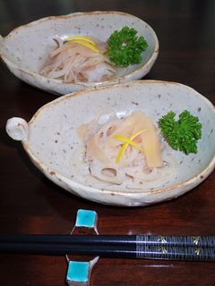 蓮根とガリ(生姜の甘酢漬け)の酢の物-レシピのメイン写真