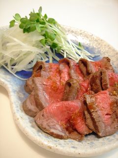 ローストビーフ風♥牛のたたき-レシピのメイン写真