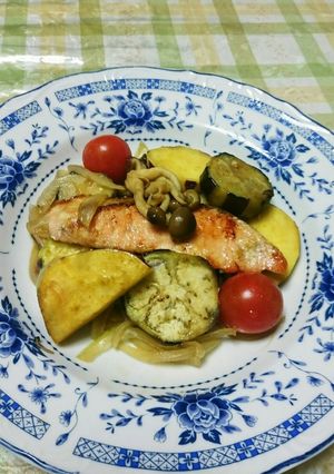 秋鮭とさつま芋となすで！バター醤油焼き☆-レシピのメイン写真