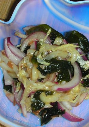 たまねぎと白菜とワカメの梅肉和え-レシピのメイン写真