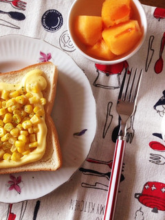 コーンマヨトースト-レシピのメイン写真