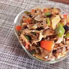รูปของ 豚肉とたっぷり野菜の甘辛炒め