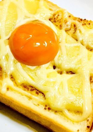 コンソメと卵とチーズのトースト-レシピのメイン写真