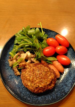 ハンバーグ（ホースラディッシュのソース）-レシピのメイン写真