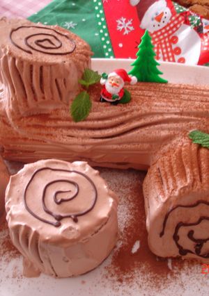 クリスマスケーキ☆ブッシュドノエル-レシピのメイン写真