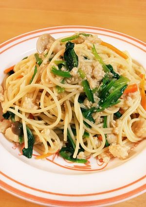 鶏ひき肉と法蓮草❤和風ぅなガーリックスパ-レシピのメイン写真