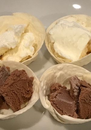 カリッ!餃子の皮カップの、カップアイス!-レシピのメイン写真