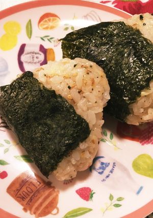 お手軽★鮭チーズおにぎり-レシピのメイン写真