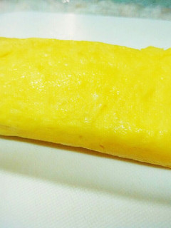 ふんわり♡黄色が鮮やかな卵焼き-レシピのメイン写真