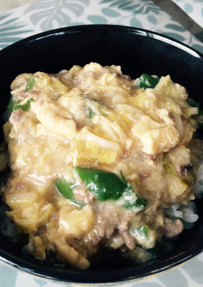 簡単丼シリーズ！休日の野菜とろとろ卵丼-レシピのメイン写真