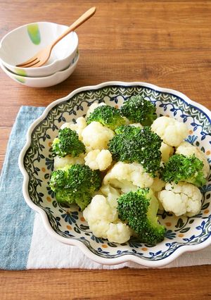 カリフラワーとブロッコリーのニンニク風味-レシピのメイン写真