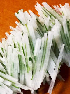 大根と青じそで!美味しい“刺身のつま”-レシピのメイン写真