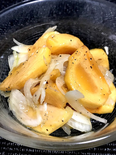 さっぱり美味しい♪柿と玉ねぎのマリネ☆-レシピのメイン写真