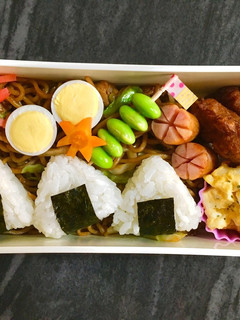 クッキー花型で紅葉の飾り切り-レシピのメイン写真