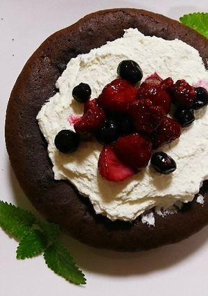甘酸っぱいベリーと❁﻿濃厚ガトーショコラ-レシピのメイン写真