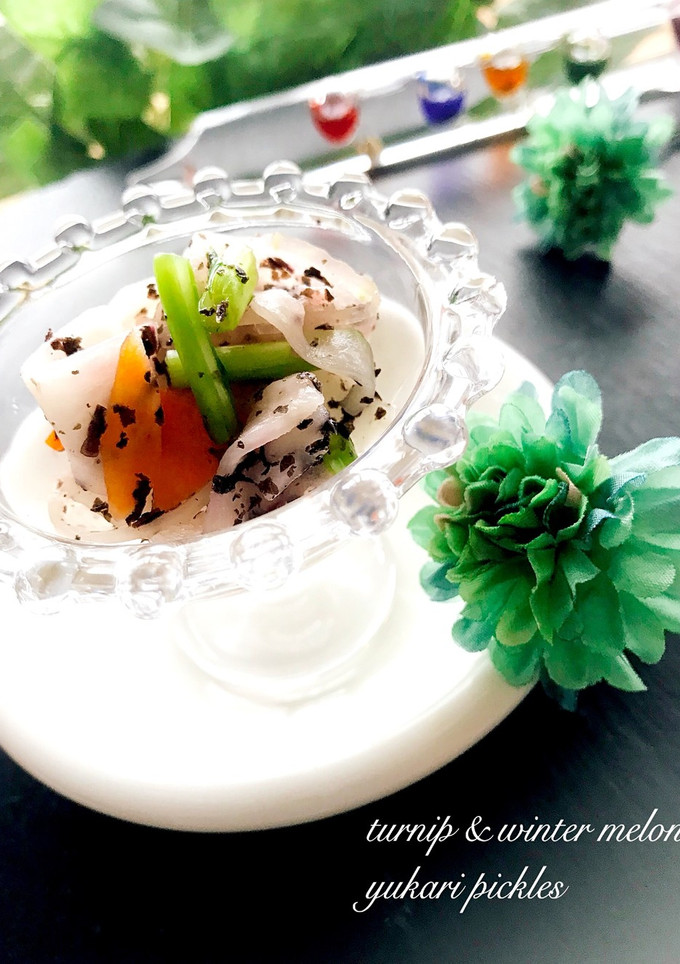 蕪と冬瓜のゆかり漬け-レシピのメイン写真