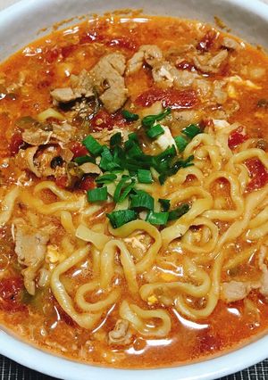 簡単！ピリ辛トマトラーメン-レシピのメイン写真
