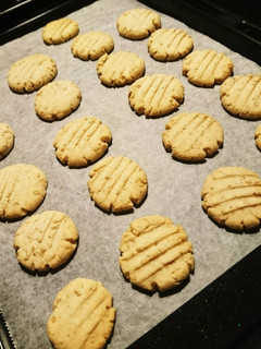 米粉の胡麻クッキー-レシピのメイン写真