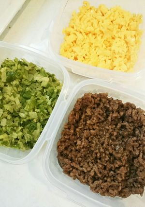 三色丼に!余ったらコロッケに変身!-レシピのメイン写真