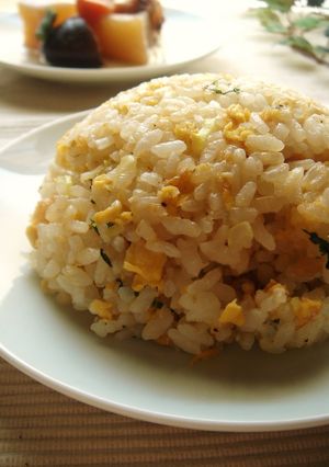 優しく美味しく、揚げ玉チャーハン♪-レシピのメイン写真