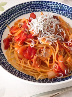 しらすのトマトソースパスタ-レシピのメイン写真