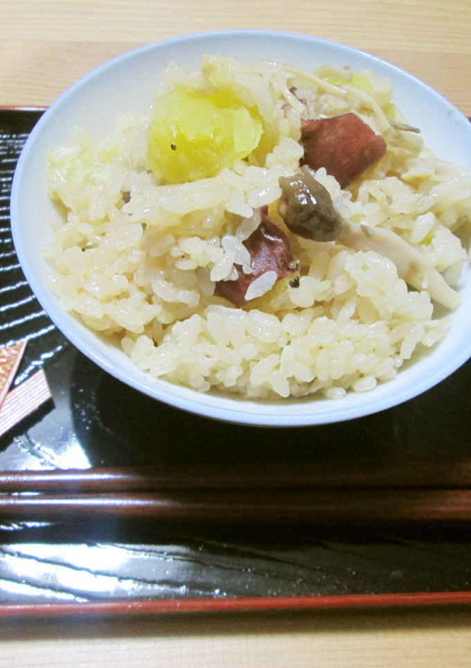 丸ごとさつまいもときのこの炊き込みご飯-レシピのメイン写真
