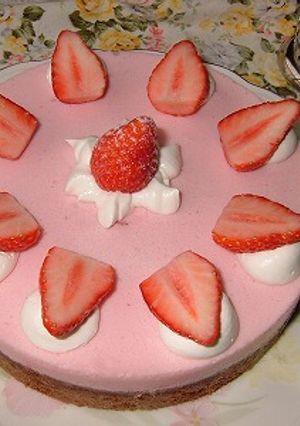 イチゴのムースケーキ-レシピのメイン写真