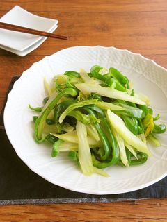 簡単☆セロリとピーマンの香味炒め-レシピのメイン写真