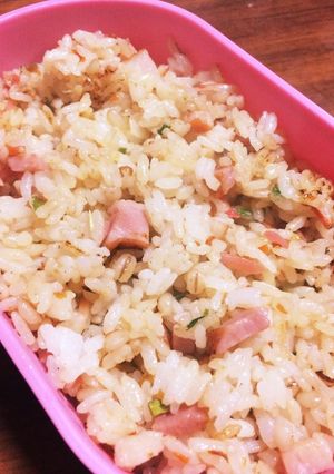 適当すぎてすみません…残り物炒飯-レシピのメイン写真