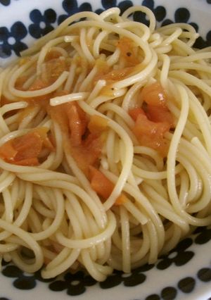 紅茶香るトマトのシンプルパスタ-レシピのメイン写真