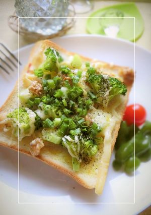 ﾒﾝﾏ×ﾌﾞﾛｯｺﾘｰ・葱トースト-レシピのメイン写真
