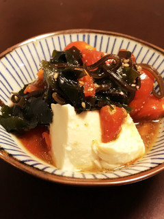 もう一品 冷奴(トマトとわかめ)-レシピのメイン写真