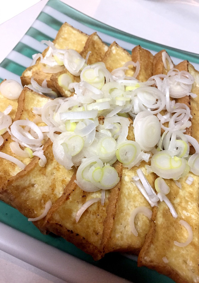手抜きで旨い！厚揚げバター醤油焼き-レシピのメイン写真