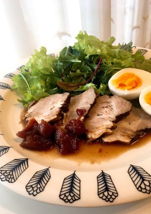 豚肉の紅茶煮♪バルサミコとトマトのソース-レシピのメイン写真
