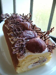 栗の渋皮煮 ロールケーキ-レシピのメイン写真