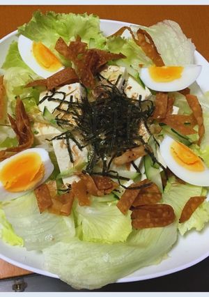 余り物餃子の皮でパリパリ島豆腐サラダ-レシピのメイン写真