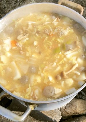 旨味たっぷり♪福島風具だくさん芋煮鍋-レシピのメイン写真