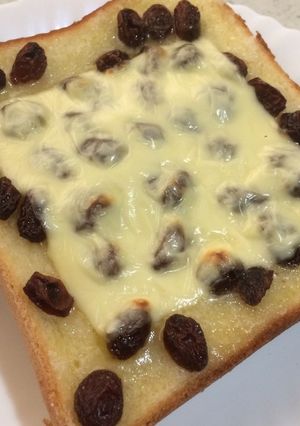 レーズンシュガーチーズトースト♬*.+゜-レシピのメイン写真
