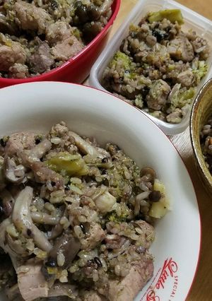 豚ヒレ・しめじ・ブロッコリー炊き込みご飯-レシピのメイン写真